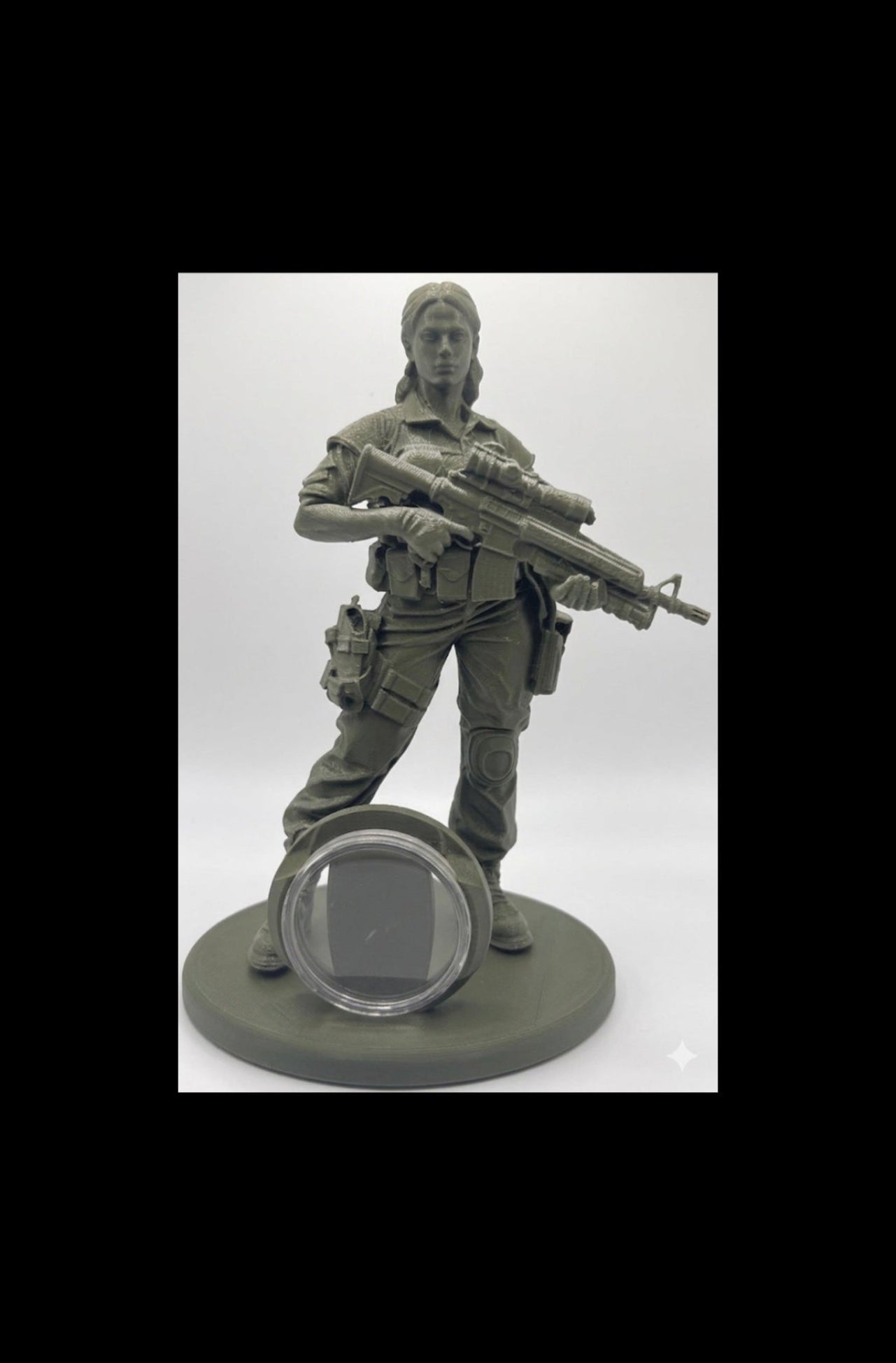 MILITARY WOMAN COIN HOLDER STATUE!