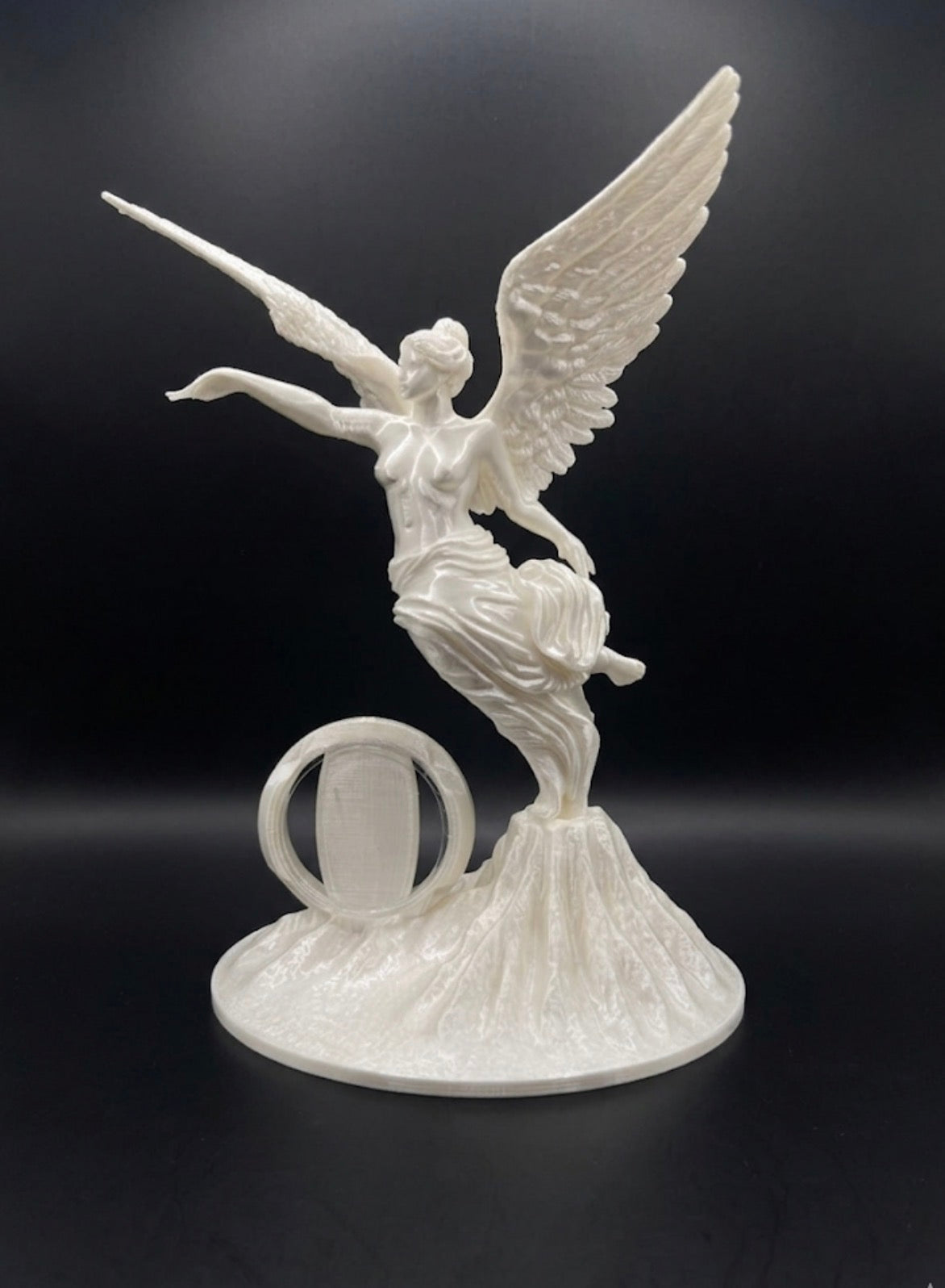 PORCELAIN WHITE LIBERTAD ANGEL OF INDEPENDENCE COIN HOLDER!