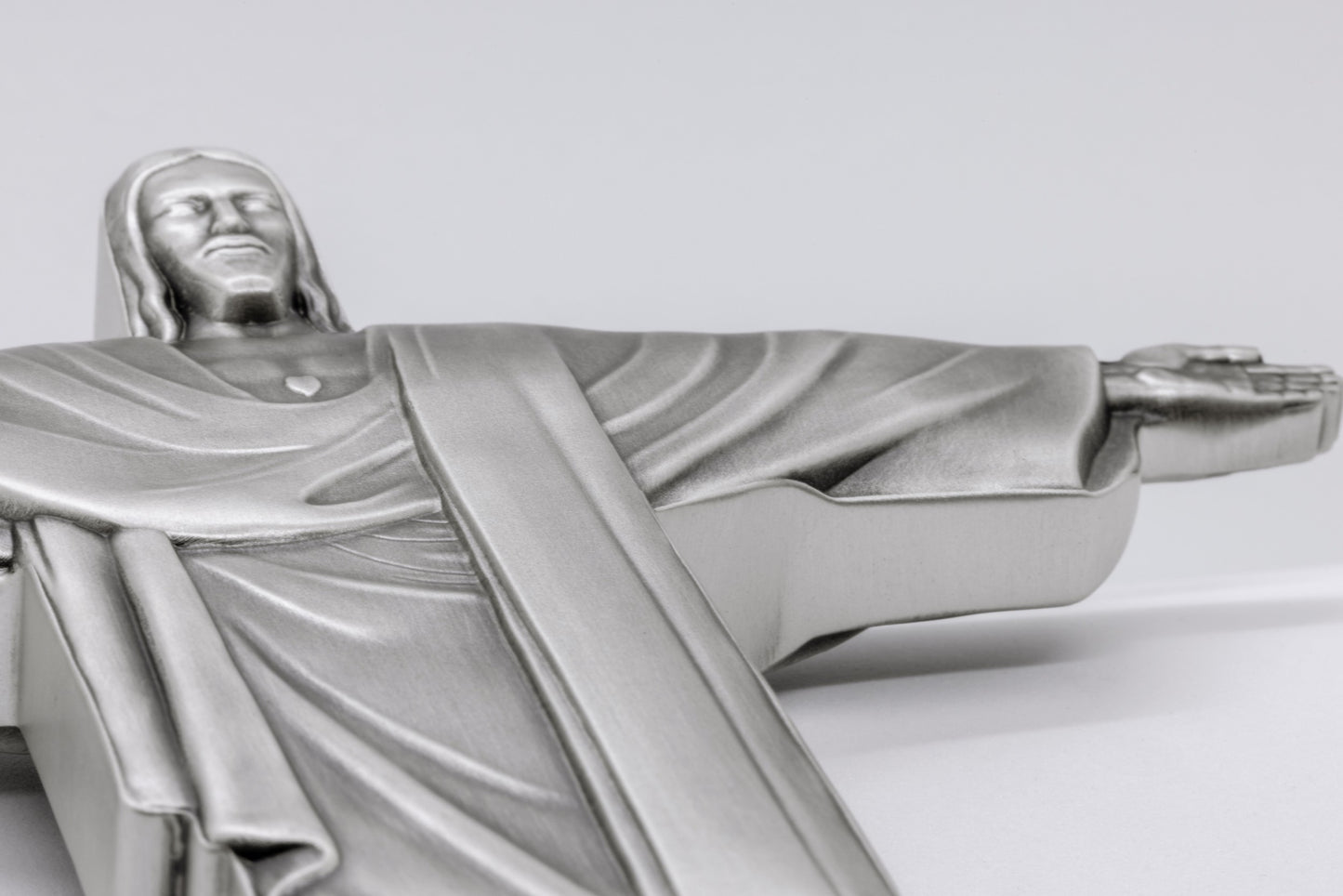 2026 Cameroon Christ the Redeemer 1 Kilo Silver Coin (06/26)